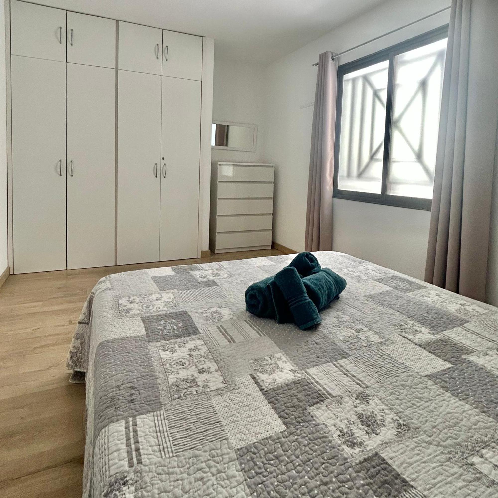 Lovely 1 Bed Apartment In Castle Harbour C108 Los Cristianos  Exterior foto